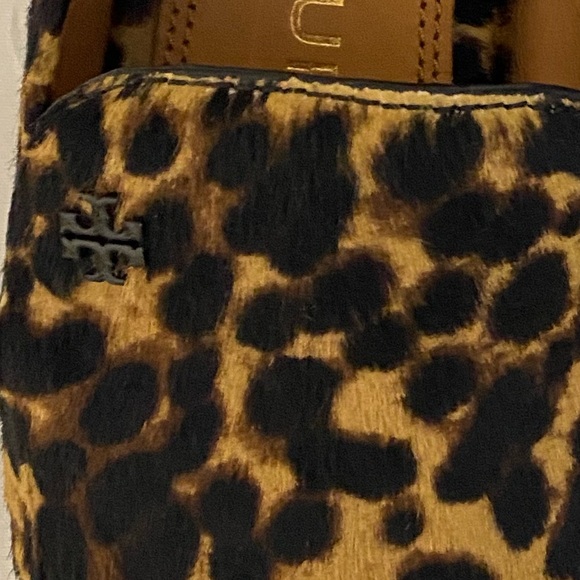 Tory Burch Genuine Cow Fur Leather Kira Loafer Size 5.5. - Picture 6 of 7